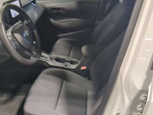 Used 2023 Toyota Corolla LE FWD image 19