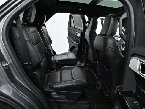 Used 2022 Ford Explorer ST w/ Equipment Group 401A image 39