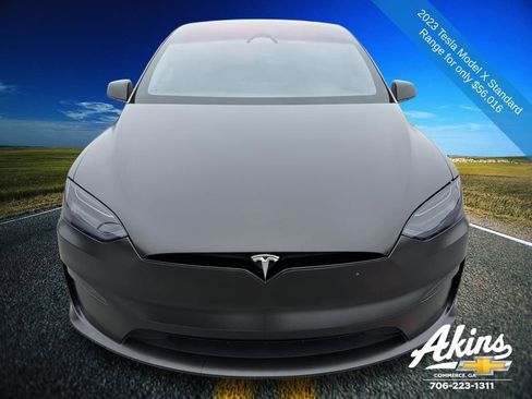 Used 2023 Tesla Model X image 8