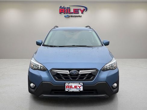 Used 2021 Subaru Crosstrek 2.0i Premium image 8