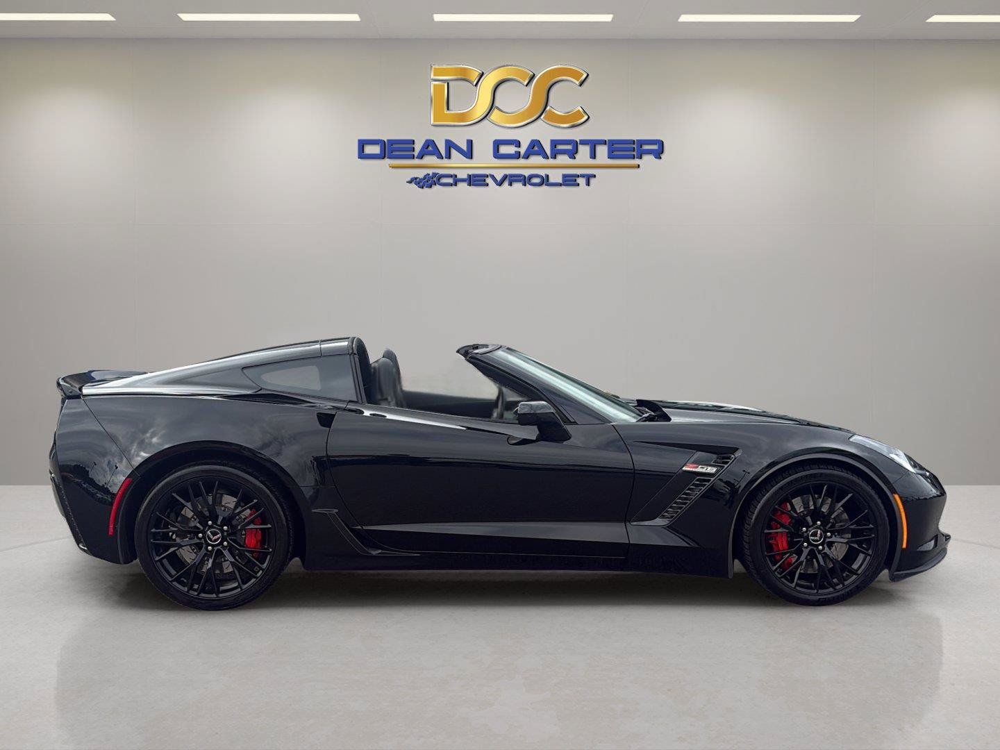 Used 2015 Chevrolet Corvette Z06 w/ 3LZ Preferred Equipment Group RWD image 6