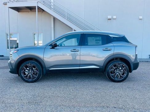 New 2026 Nissan Kicks SR w/ SR Premium Package image 4