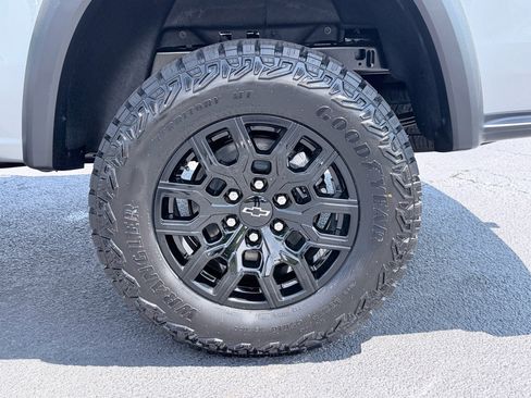 New 2026 Chevrolet Colorado Trail Boss AWD/4WD image 34