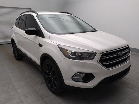 Used 2019 Ford Escape SE FWD image 13