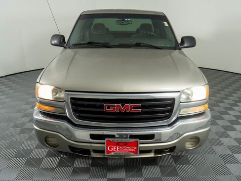 Used 2003 GMC Sierra 1500 SLE image 2