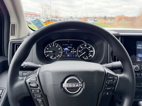 Used 2025 Nissan Frontier S w/ S Utility Package image 6