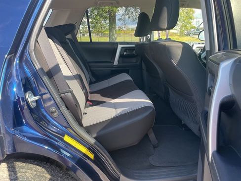 Used 2022 Toyota 4Runner SR5 image 14