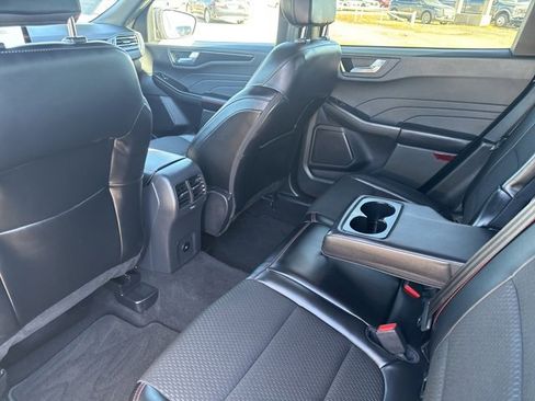 Used 2025 Ford Escape ST-Line image 17