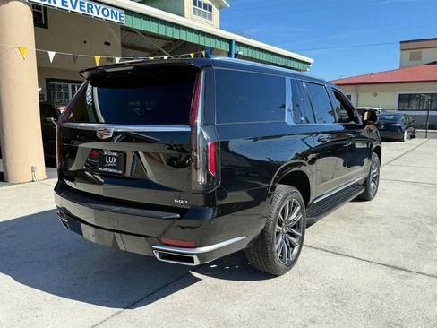 Used 2021 Cadillac Escalade ESV Premium Luxury image 5