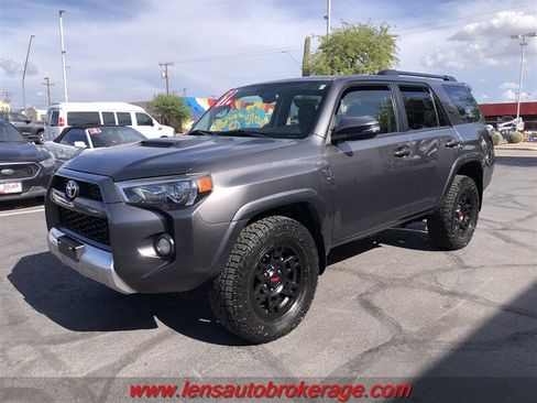 Used 2019 Toyota 4Runner TRD Off-Road Premium AWD/4WD image 6