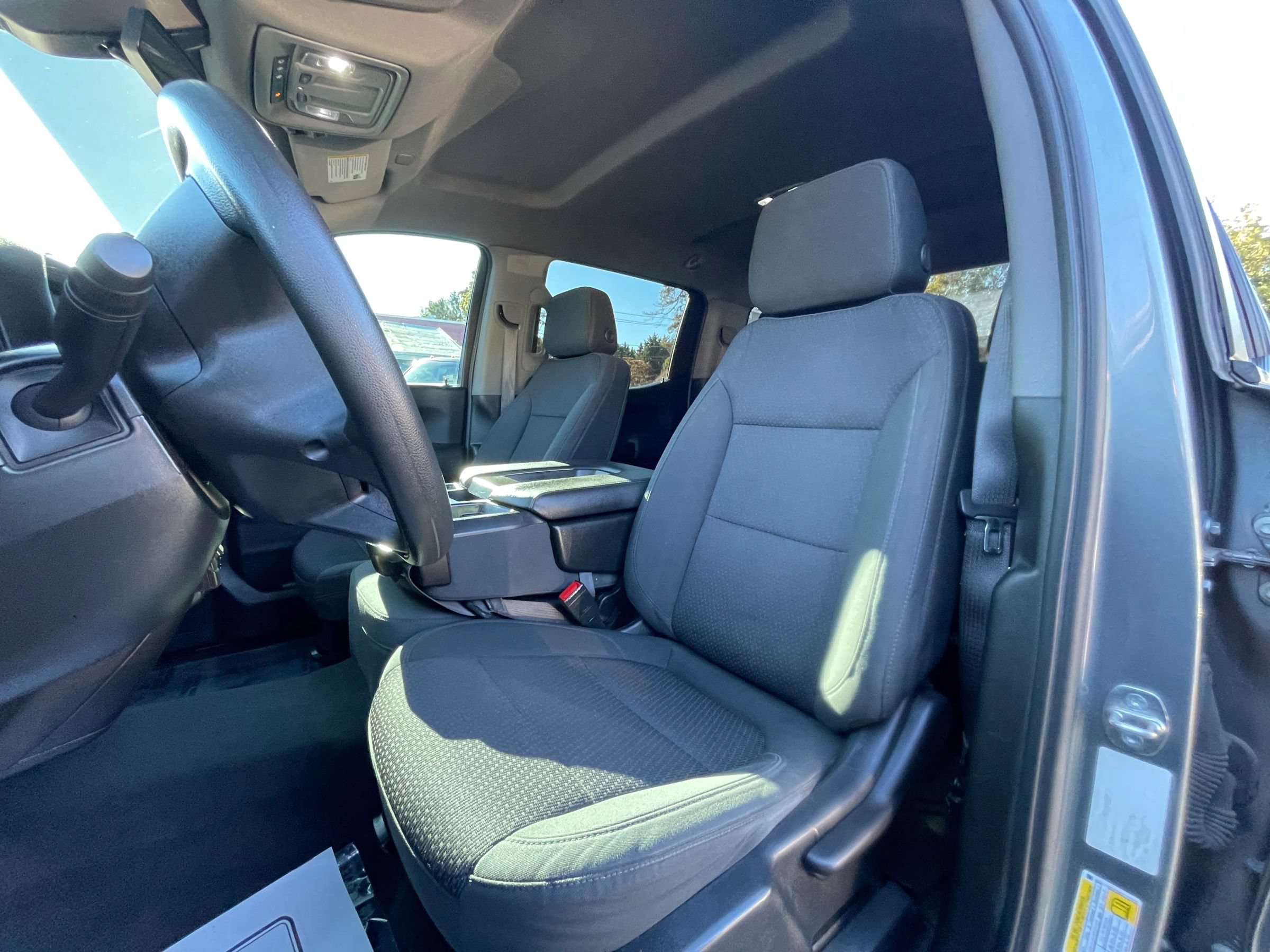 Used 2021 Chevrolet Silverado 1500 Custom AWD/4WD image 11