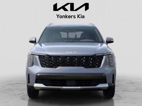 Used 2025 Kia Sorento S AWD/4WD image 2