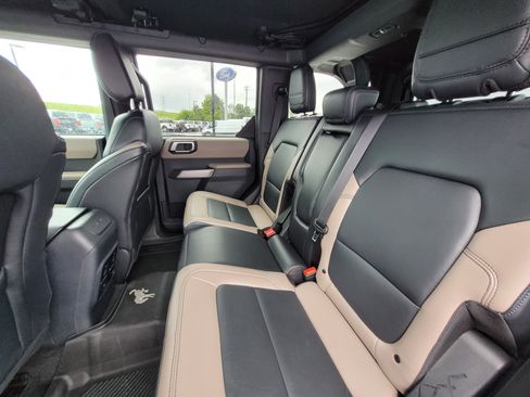 Certified 2023 Ford Bronco Wildtrak AWD/4WD image 17