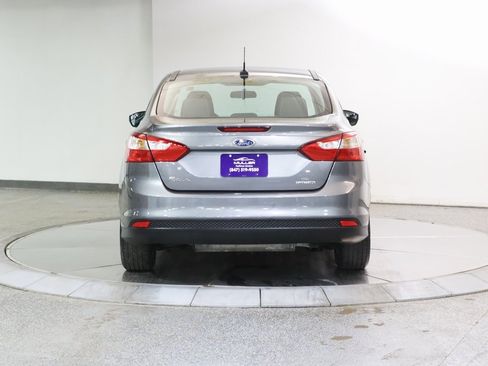 Used 2014 Ford Focus SE w/ SE Winter Package image 5