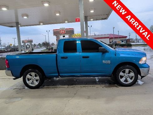 Used 2020 RAM 1500 Tradesman w/ Tradesman SXT Package image 2