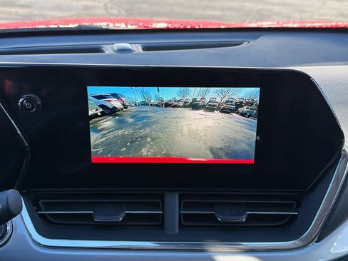 New 2026 Chevrolet Trax LT w/ Driver Confidence Package image 16