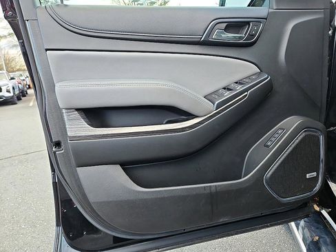 Used 2018 Chevrolet Tahoe LT w/ LT Signature Package image 16