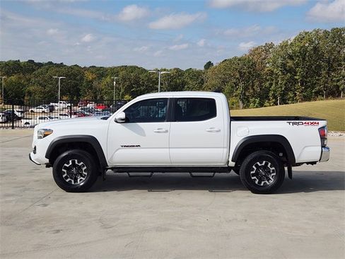 Used 2021 Toyota Tacoma TRD Off-Road image 5
