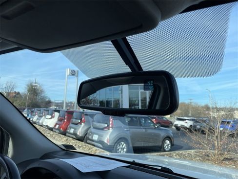 Used 2020 Nissan Frontier PRO-4X image 30