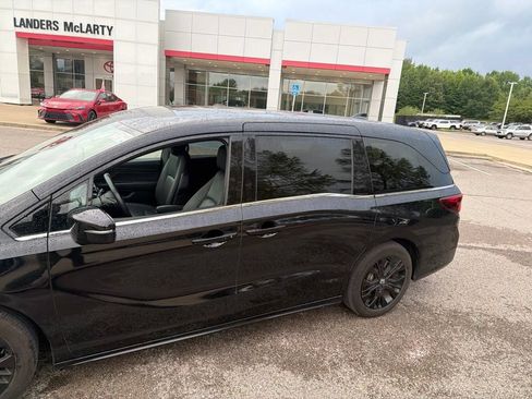 Used 2025 Honda Odyssey Sport-L image 9