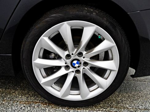 Used 2018 BMW 320i Sedan RWD image 19