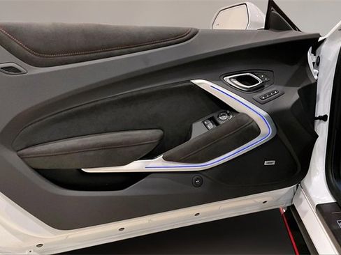 Used 2023 Chevrolet Camaro ZL1 image 17