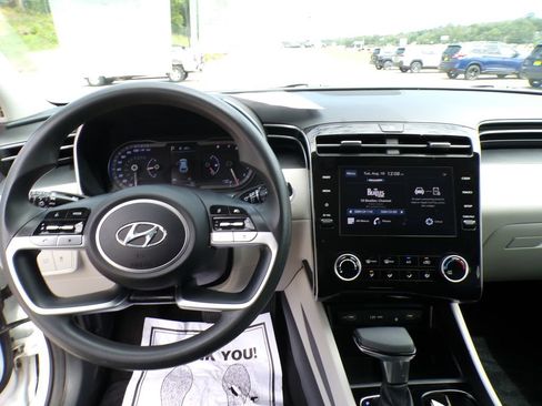 Certified 2023 Hyundai Tucson SEL AWD/4WD image 10