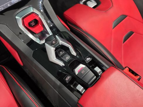 Used 2022 Lamborghini Huracan EVO RWD image 14