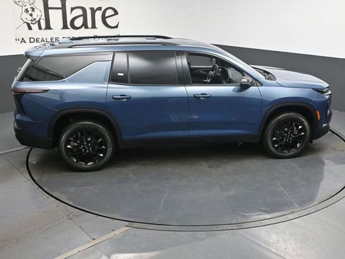 New 2026 Chevrolet Traverse LT w/ Midnight/Sport Edition AWD/4WD image 18