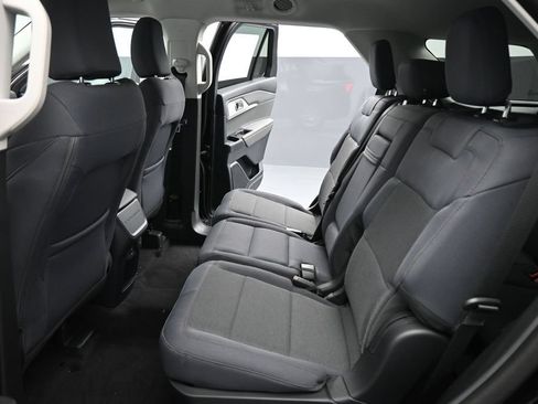 New 2026 Ford Explorer Active RWD image 18
