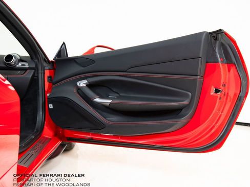 Used 2021 Ferrari F8 Tributo image 24