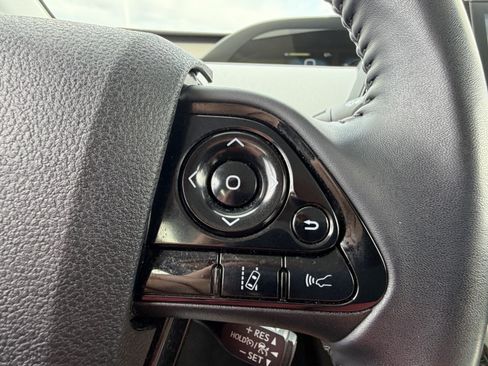 Used 2021 Toyota Prius Prime XLE FWD image 23