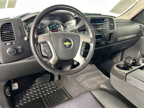 Used 2010 Chevrolet Silverado 1500 LT w/ Power Pack Plus AWD/4WD image 17