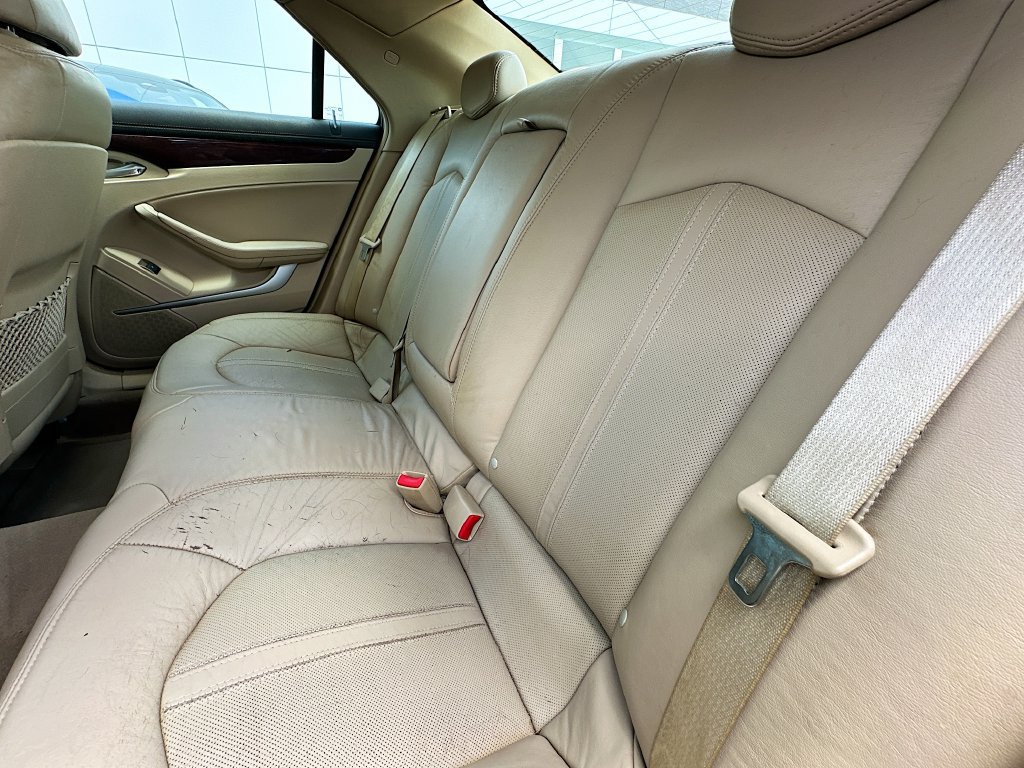 Used 2010 Cadillac CTS Luxury RWD image 4
