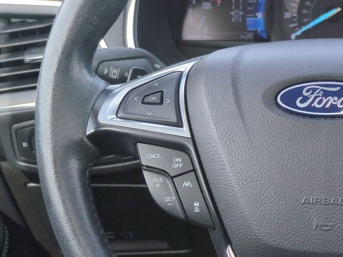 Used 2020 Ford Edge Titanium w/ Equipment Group 301A AWD/4WD image 25