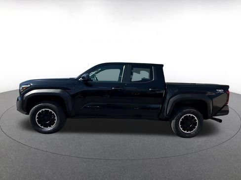 Used 2024 Toyota Tacoma TRD Off-Road AWD/4WD image 9