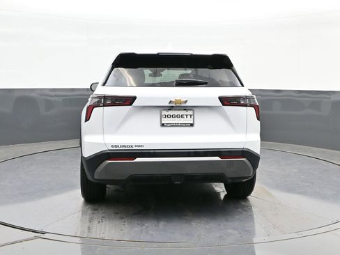 Used 2025 Chevrolet Equinox LT image 8