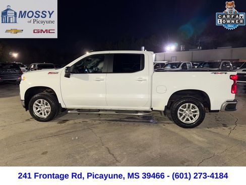 Used 2021 Chevrolet Silverado 1500 LT w/ Z71 Off-Road Package image 2