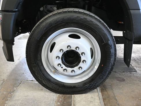 New 2025 Ford F550 2WD Regular Cab Super Duty image 33