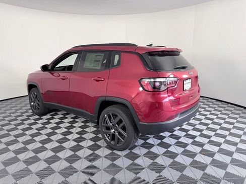 New 2026 Jeep Compass Latitude image 5