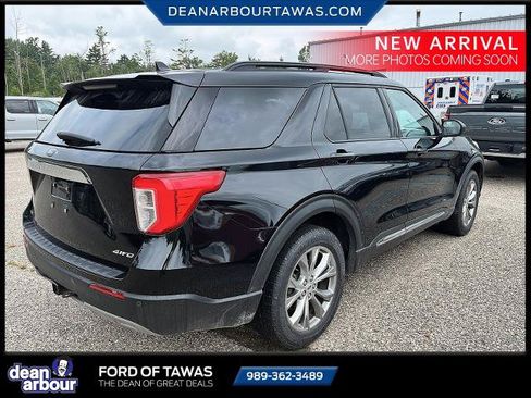 Certified 2021 Ford Explorer XLT w/ Equipment Group 202A AWD/4WD image 3