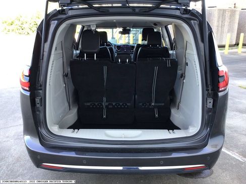 Used 2022 Chrysler Pacifica Touring-L w/ Uconnect Theater Family Group AWD/4WD image 16