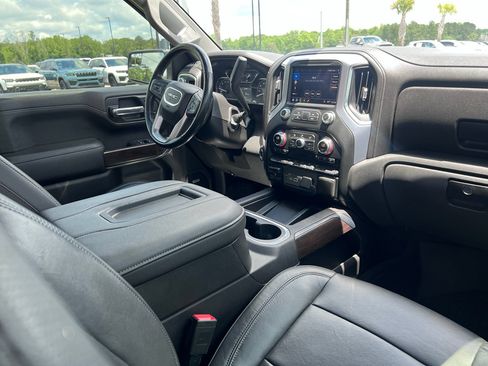 Used 2019 GMC Sierra 1500 SLT RWD image 11
