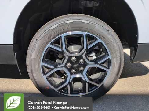 New 2026 Ford Maverick Lariat w/ 4K Tow Package AWD/4WD image 32