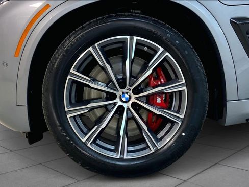 New 2026 BMW X5 xDrive50e image 11
