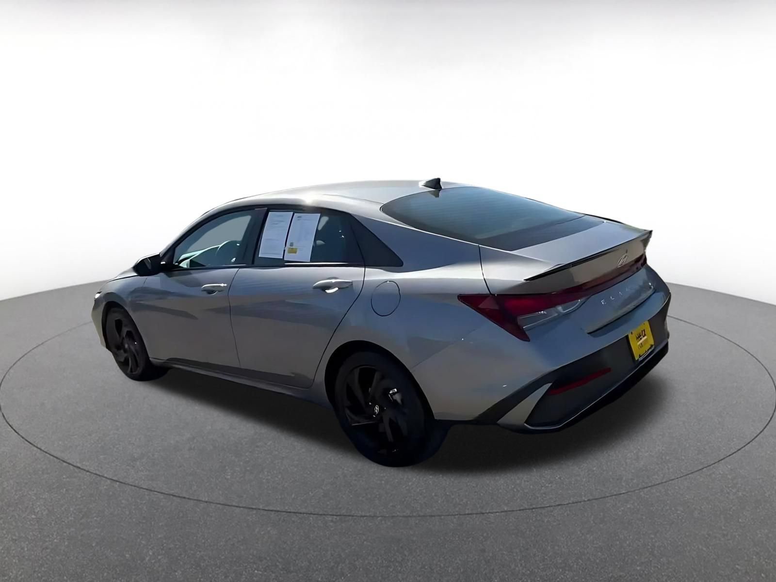 Used 2026 Hyundai Elantra Sport FWD image 9