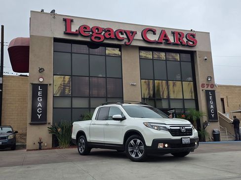Used 2017 Honda Ridgeline RTL image 2