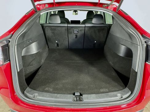 Used 2021 Tesla Model Y Long Range image 21