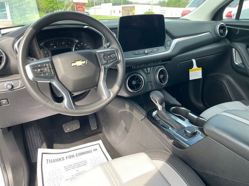 Used 2023 Chevrolet Blazer LT image 12