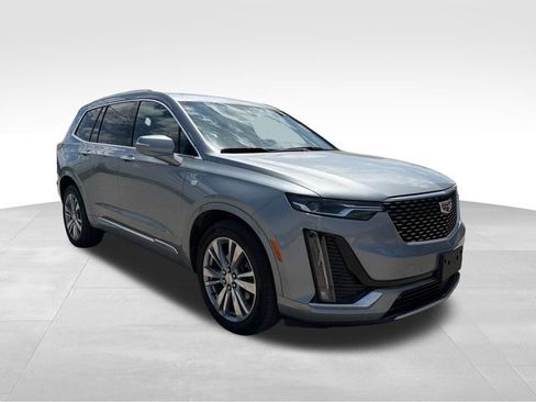 Used 2024 Cadillac XT6 Premium Luxury AWD/4WD image 5
